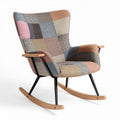 Schommelstoel met patchwork bekleding en houten armleuningen 80 x 75 x 100cm